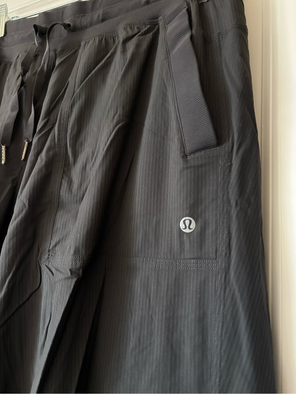 lululemon athletica Women’s Dance Studio Grey Cargo Jogger Pants - Picture 3 of 8